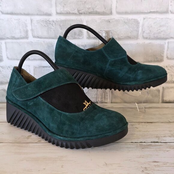 Fly London Lyka Wedge Mary Jane Loafer Green Suede Leather EUC Classic 40 US 9 - Picture 4 of 8